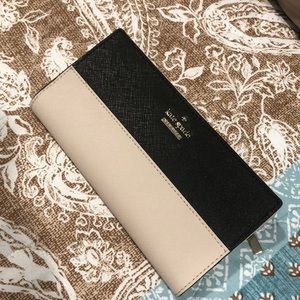 Kate Spade bifold wallet